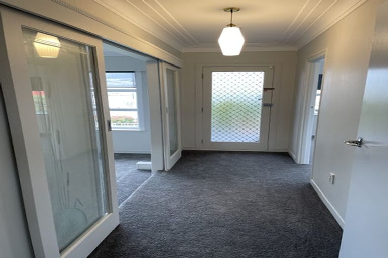 Photo of property in 222 Te Atatu Road, Te Atatu South, Auckland, 0610
