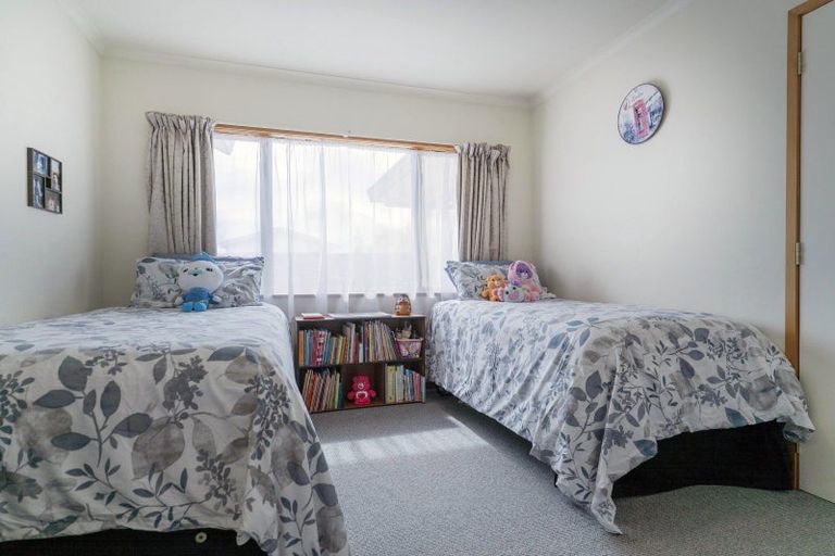 Photo of property in 71 Napier Road, Havelock North, 4130