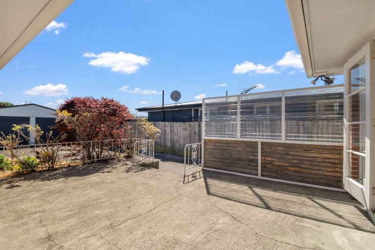 Photo of property in 26 Springbank Street, Bryndwr, Christchurch, 8053