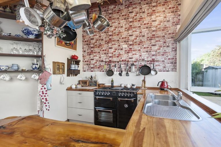 Photo of property in 94 Arnold Street, Leamington, Cambridge, 3432