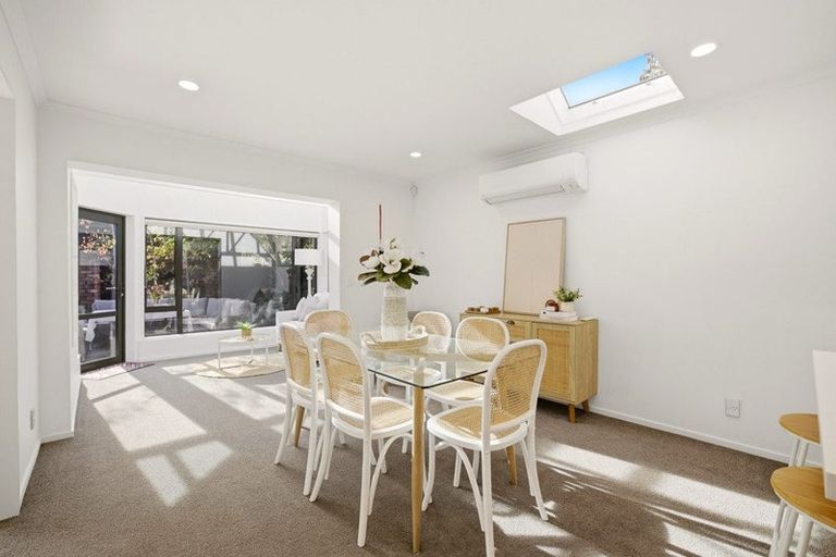 Photo of property in 3/206 Springfield Road, St Albans, Christchurch, 8014