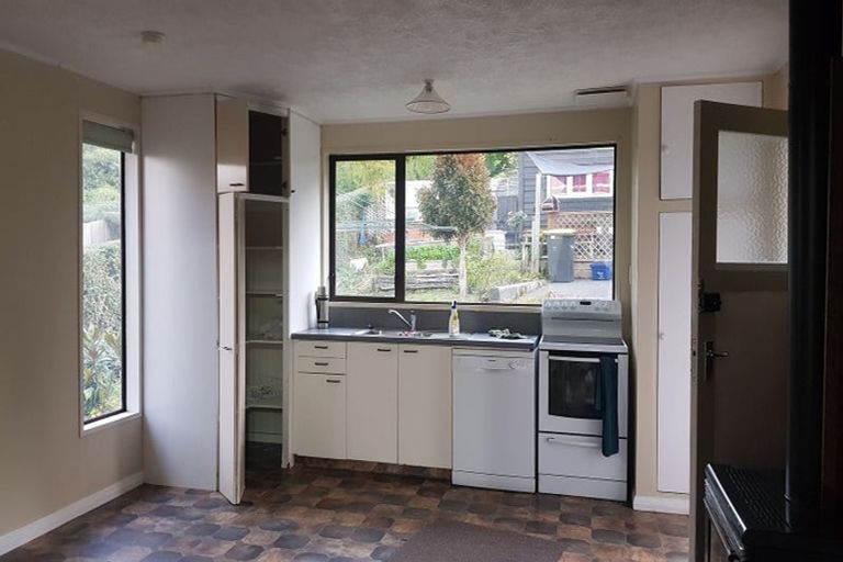 Photo of property in 185 Brockville Road, Brockville, Dunedin, 9011