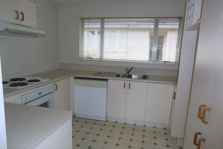Photo of property in 4/30 Newnham Terrace, Upper Riccarton, Christchurch, 8041
