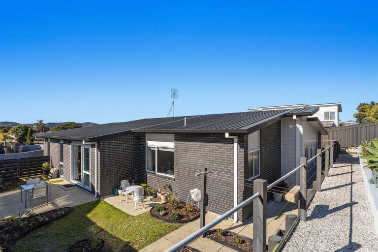 Photo of property in 33 Omega Place, Coastlands, Whakatane, 3120