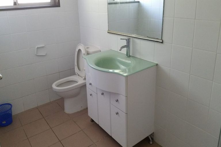 Photo of property in 42 Rountree Street, Upper Riccarton, Christchurch, 8041