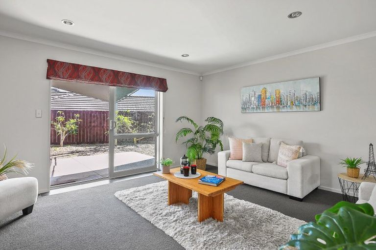 Photo of property in 64 Magellan Rise, Flagstaff, Hamilton, 3210