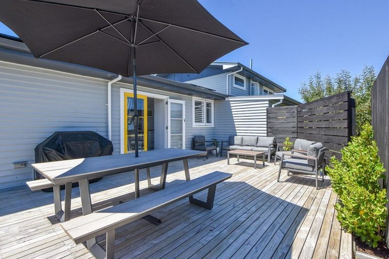 Photo of property in 10 Fairbrother Street, Carterton, 5713