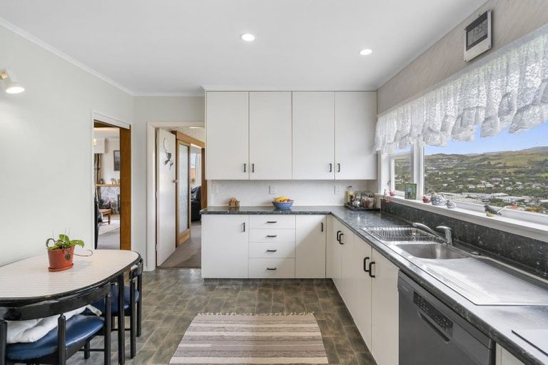 Photo of property in 40 Saint Johns Terrace, Tawa, Wellington, 5028