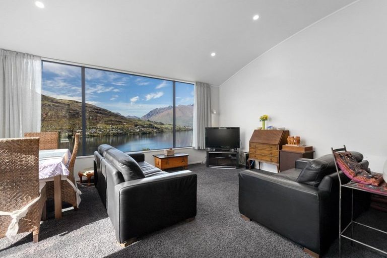 Photo of property in Elkridge Apartments, 2/64 Marina Drive, Frankton, Queenstown, 9300