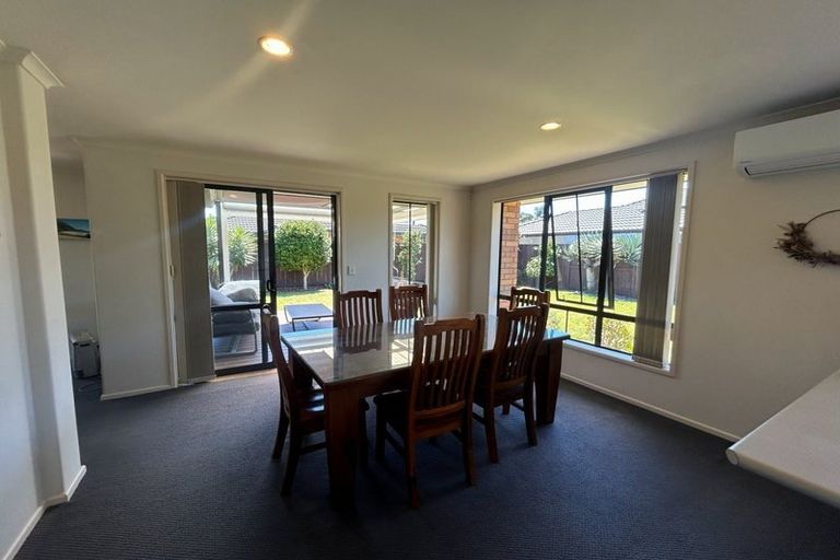 Photo of property in 25 Parkwood Place, Papamoa Beach, Papamoa, 3118