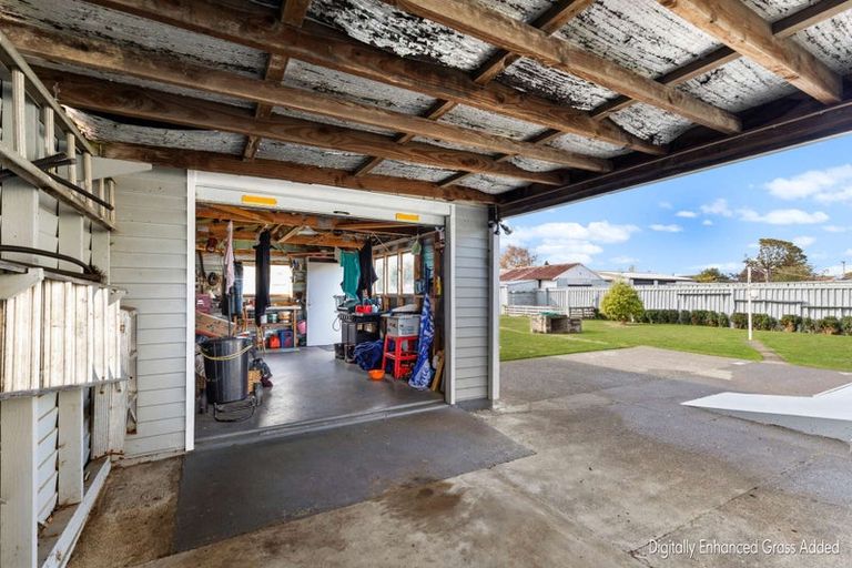 Photo of property in 51 Allardice Street, Dannevirke, 4930