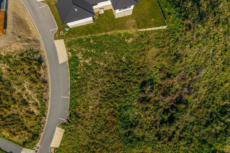 Photo of property in 4 Stunsail Lane, Whitby, Porirua, 5024