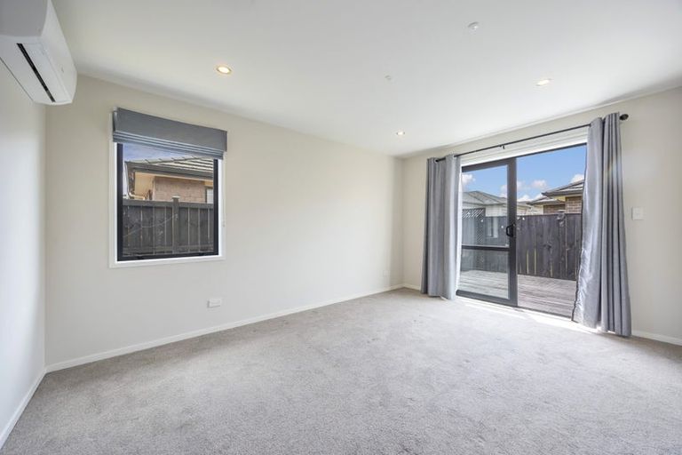 Photo of property in 9 Moemoea Avenue, Kumeu, 0810