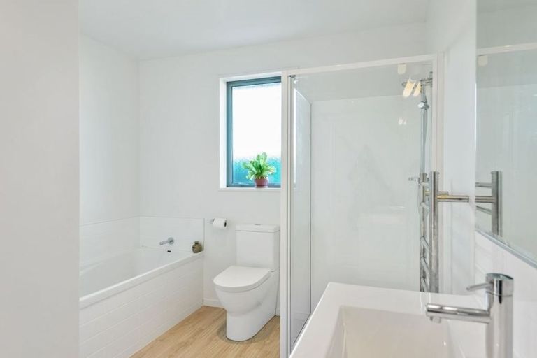 Photo of property in 28 Gosling Crescent, Halswell, Christchurch, 8025