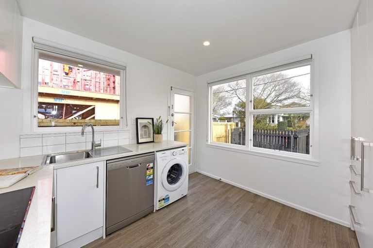 Photo of property in 1/98 Mathesons Road, Phillipstown, Christchurch, 8011