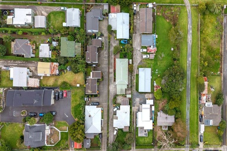 Photo of property in 2b Hall Avenue, Mangere, Auckland, 2022