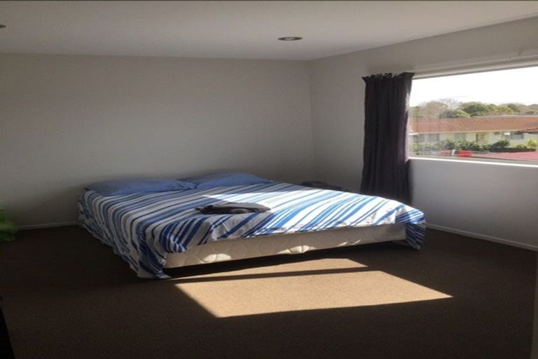 Photo of property in 397a Bucklands Beach Road, Bucklands Beach, Auckland, 2012