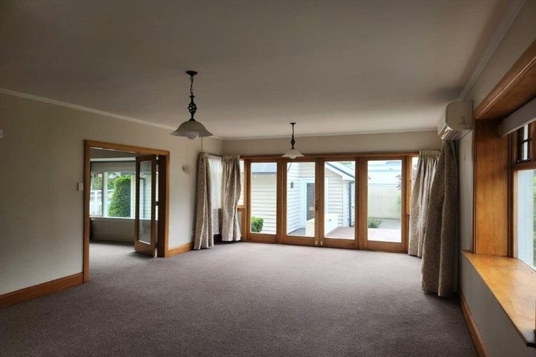 Photo of property in 214 Clyde Road, Burnside, Christchurch, 8053