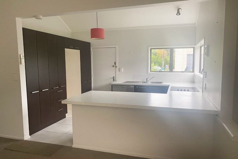 Photo of property in 88 Beach Road, Castor Bay, Auckland, 0620