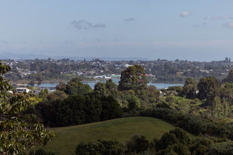 Photo of property in 6 Penny Place, Welcome Bay, Tauranga, 3175