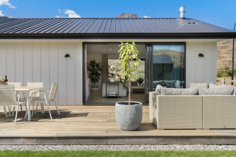 Photo of property in 8 Headley Drive, Lower Shotover, Queenstown, 9304