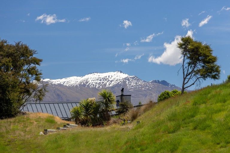 Photo of property in 2 Northburn Road, Wanaka, 9305