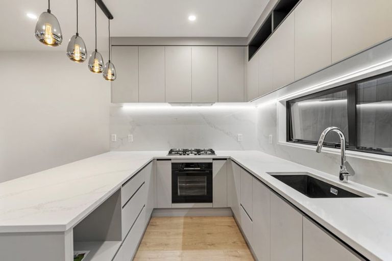 Photo of property in 24b Killarney Avenue, Torbay, Auckland, 0630