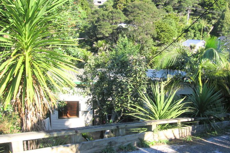 Photo of property in 3 Dorothy Road, Laingholm, Auckland, 0604