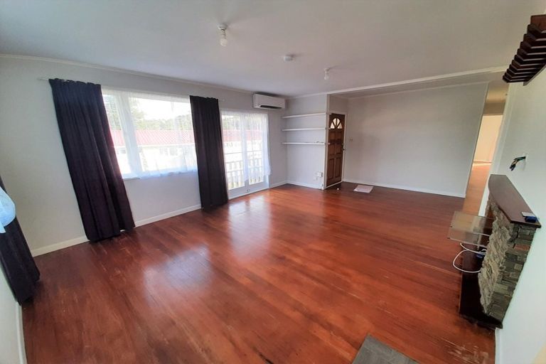 Photo of property in 2/35 Neal Avenue, Glenfield, Auckland, 0629