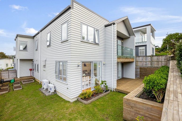 Photo of property in 4 Carex Way, Long Bay, Auckland, 0630