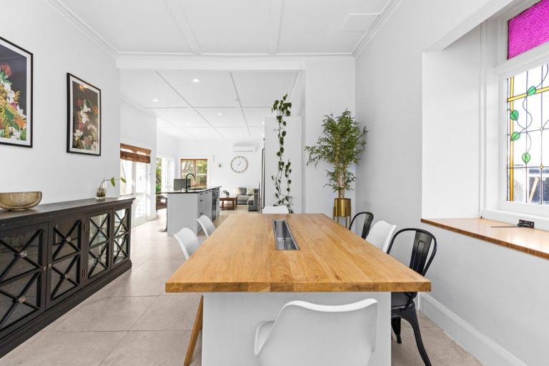 Photo of property in 12 Ashridge Road, Napier South, Napier, 4110