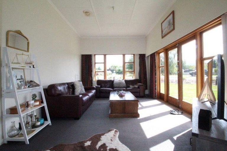 Photo of property in 2 Laura Street, Lumsden, 9730