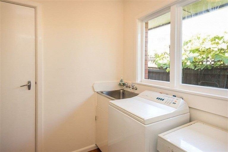 Photo of property in 30 Plynlimon Road, Fendalton, Christchurch, 8052