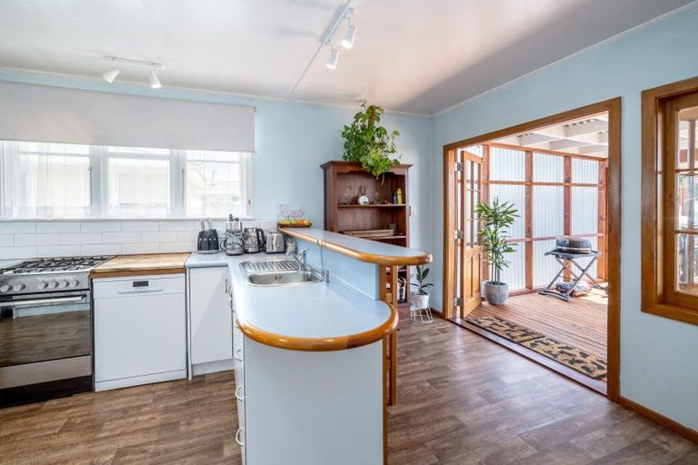 Photo of property in 11 Madden Place, Solway, Masterton, 5810