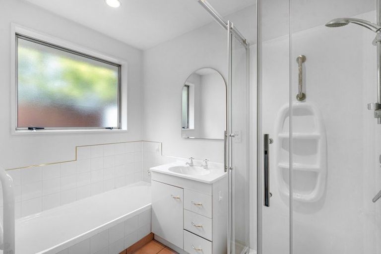 Photo of property in 1 Ashmore Lane, Strowan, Christchurch, 8052