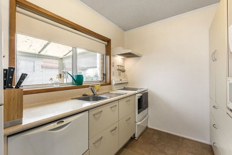 Photo of property in 4/15 Zion Road, Birkenhead, Auckland, 0626