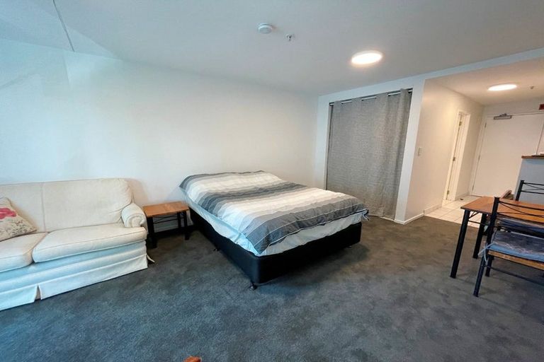 Photo of property in Cintra Apartments, 5e/3 Whitaker Place, Grafton, Auckland, 1010