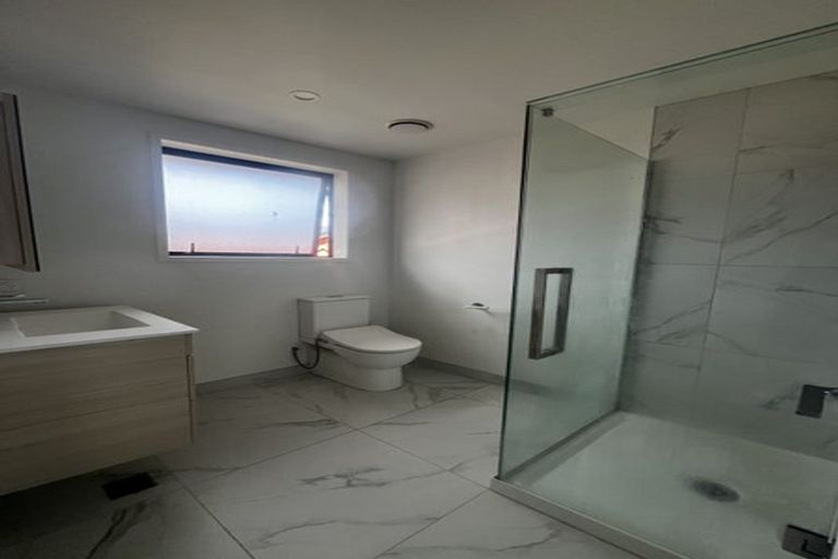 Photo of property in 4/3 Milne Crescent, Taita, Lower Hutt, 5011