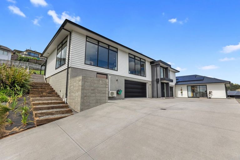Photo of property in 101 Oteki Park Drive, Welcome Bay, Tauranga, 3112