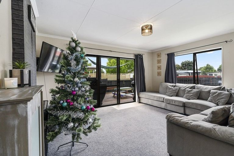 Photo of property in 3 Newton Place, Westbrook, Palmerston North, 4412