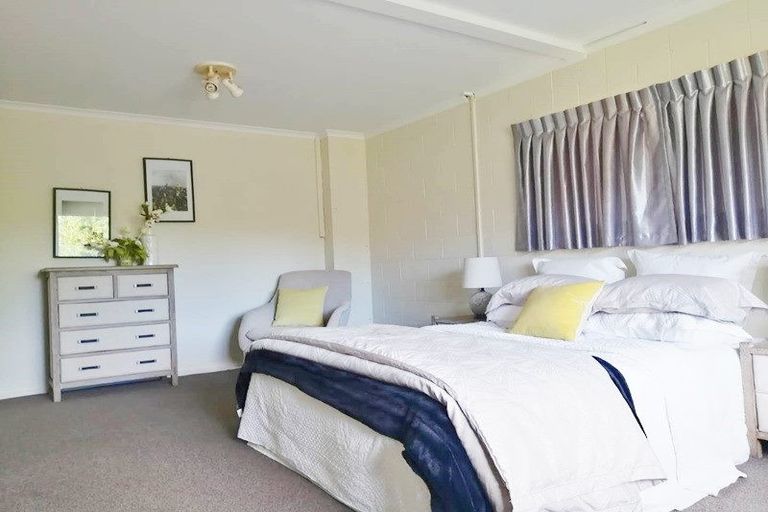 Photo of property in 61 Merriefield Avenue, Forrest Hill, Auckland, 0620