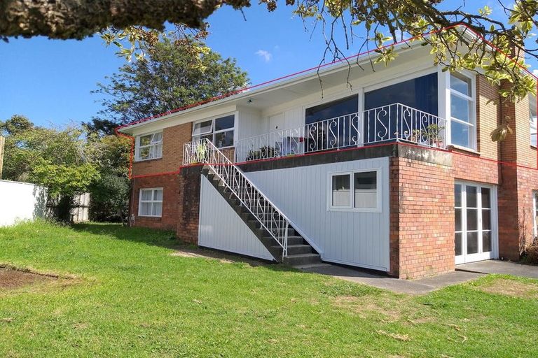 Photo of property in 10 Cruickshank Crescent, Meadowbank, Auckland, 1072