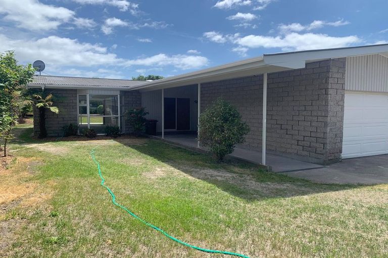 Photo of property in 19 Palmers Road, New Brighton, Christchurch, 8083