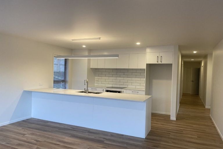 Photo of property in 5 Monterey Rise, Te Kamo, 0112