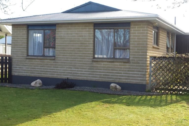 Photo of property in 20 Fisher Place, Carterton, 5713