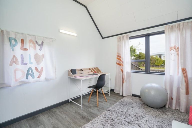 Photo of property in 15 Lauder Crescent, Heidelberg, Invercargill, 9812