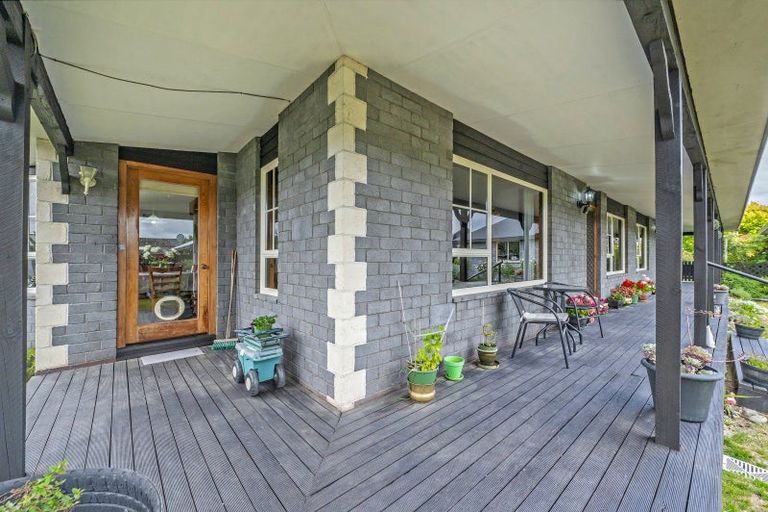 Photo of property in 16 Mountain View Place, Leeston, 7632