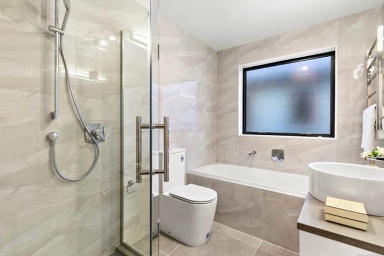 Photo of property in 21 Lisnoble Road, Flat Bush, Auckland, 2019