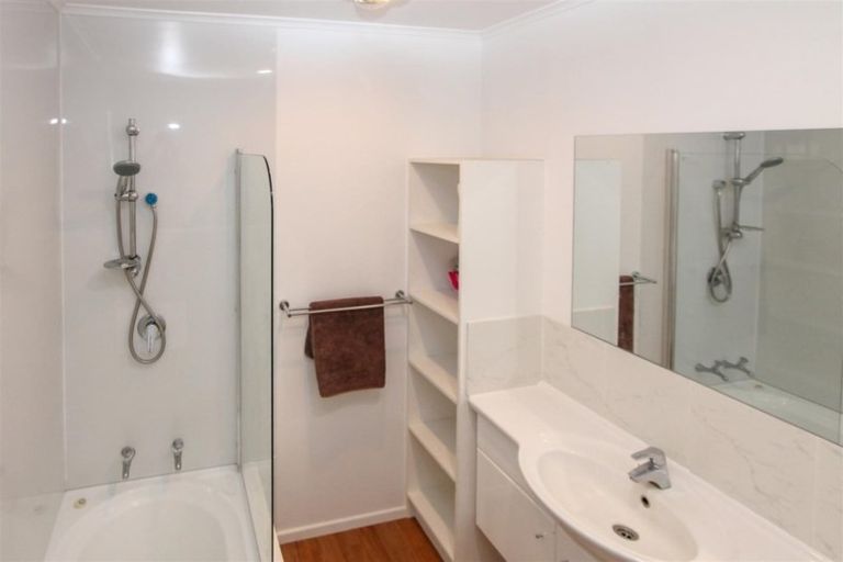 Photo of property in 11 Clyde Street, Utuhina, Rotorua, 3015