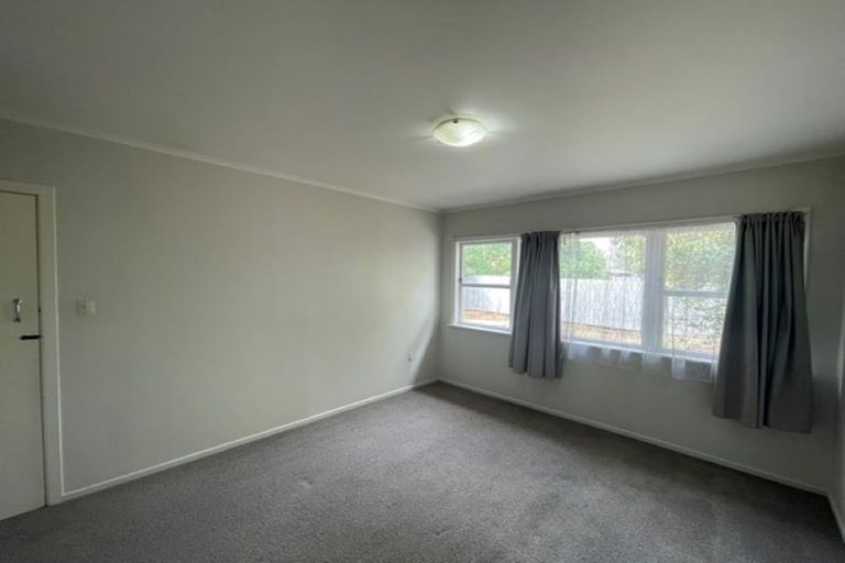 Photo of property in 9/11 Oakland Avenue, Papatoetoe, Auckland, 2025